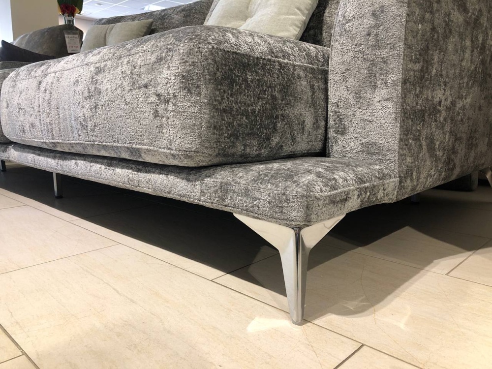 Прямой диван на ножках"Барбодос Супер"